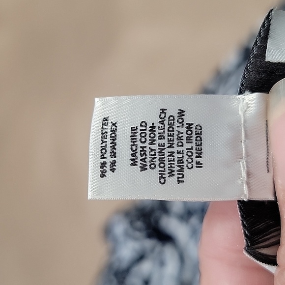 Ann Taylor LOFT Size 10 Navy Blue & White Patterned Sleeveless Dress - Picture 12 of 12